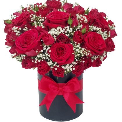 6 roses & mini roses with baby breath