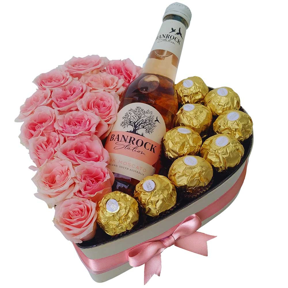 Mini roses with Banrock 200ml & Ferrero rocher