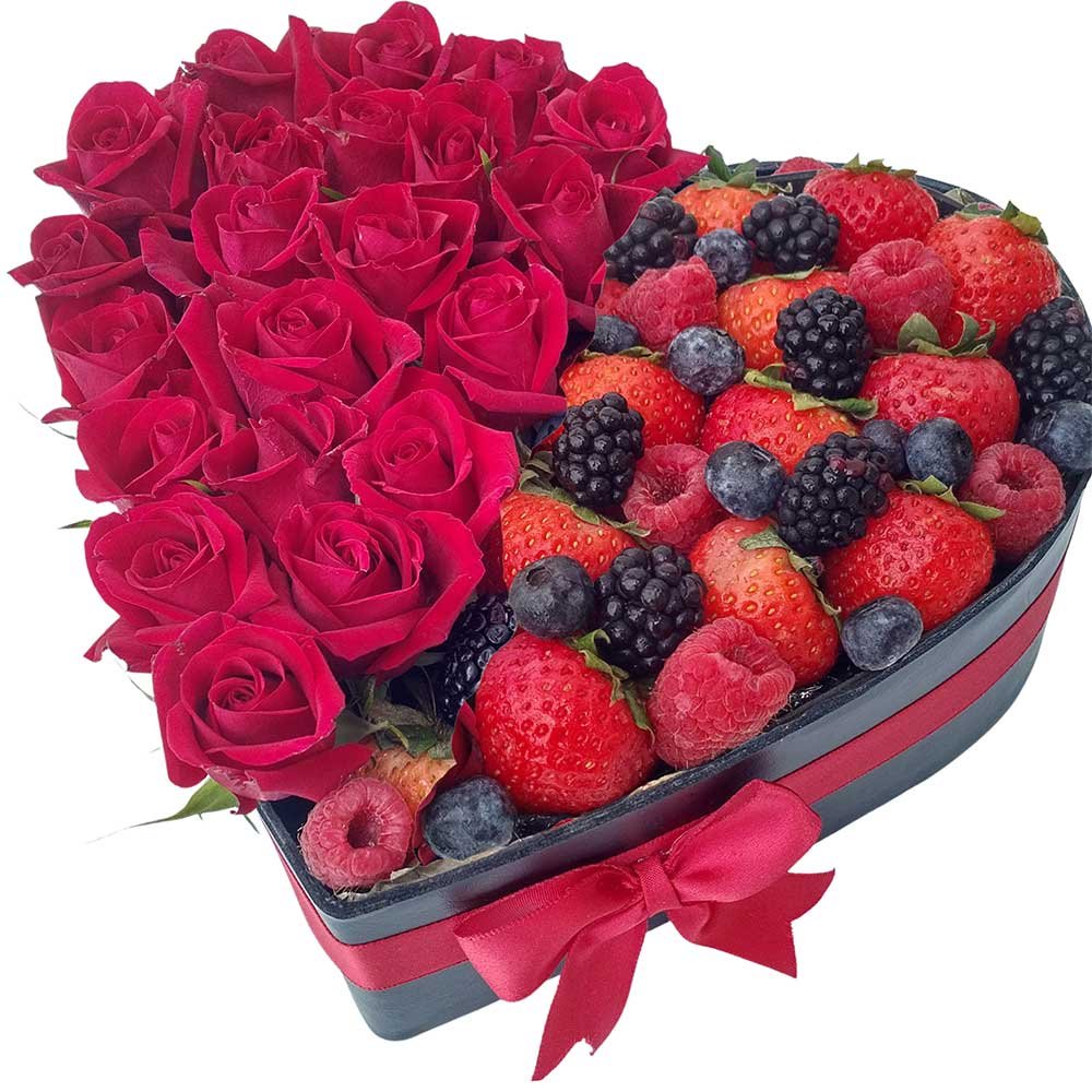 Mini roses with mix berries